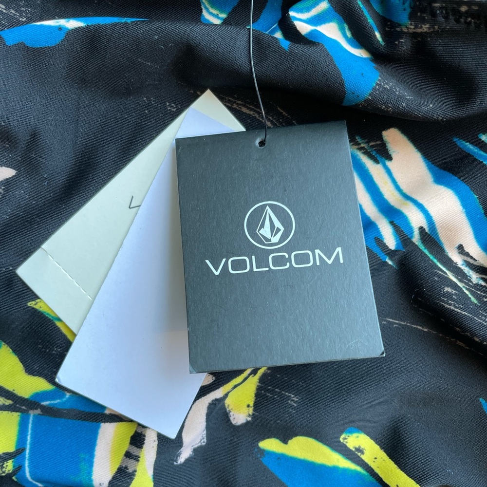 Volcom Brand New w/ Tags One Piece Swim - Picture 6 of 7